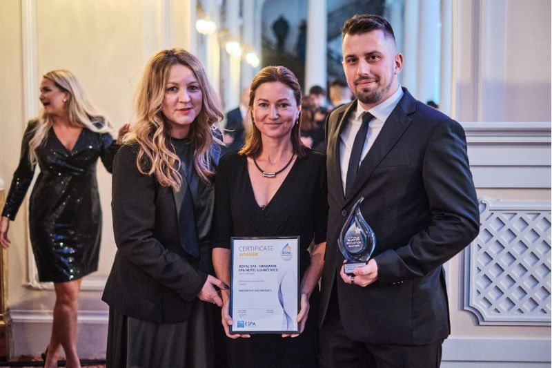 Accepting of ESPA Innovation Award 2023 Accepting of ESPA Innovation Award 2023
